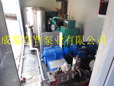 延长石油车载式天然气井口试压现场图片2