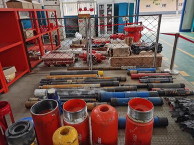 石油工具质量检验试压装置图片5